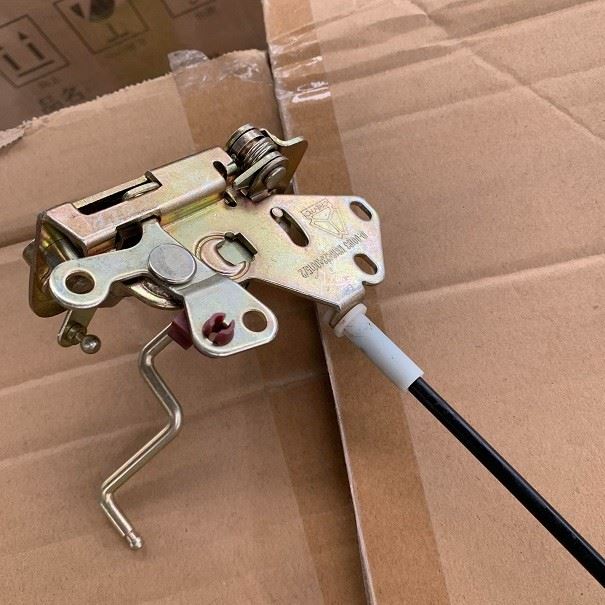 Heavy Truck Cab Door Lock Body Right Door Lock Assembly WG1642340015 best